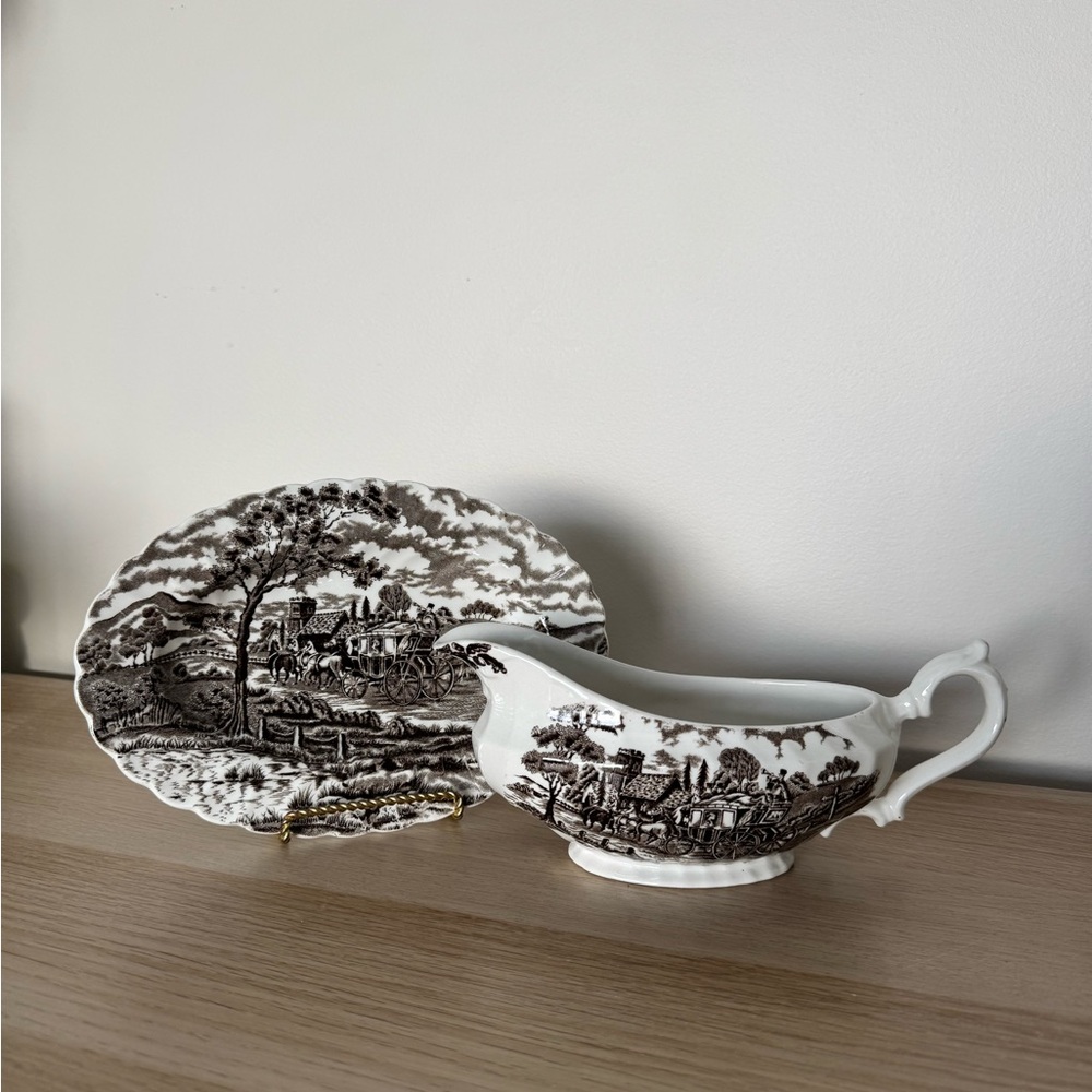 Vintage Myott “Royal Mail” Staffordshire Ware Gravy Boat & Underplate